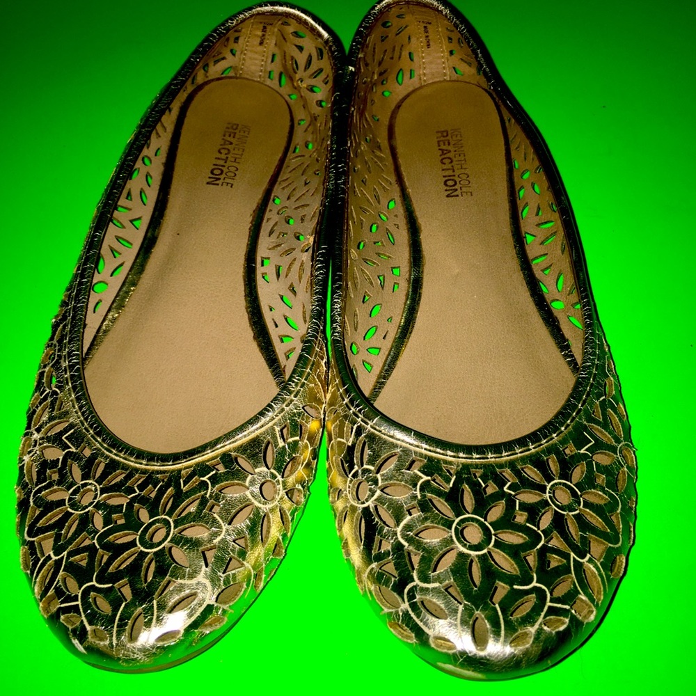 Gold Kenneth Cole flats